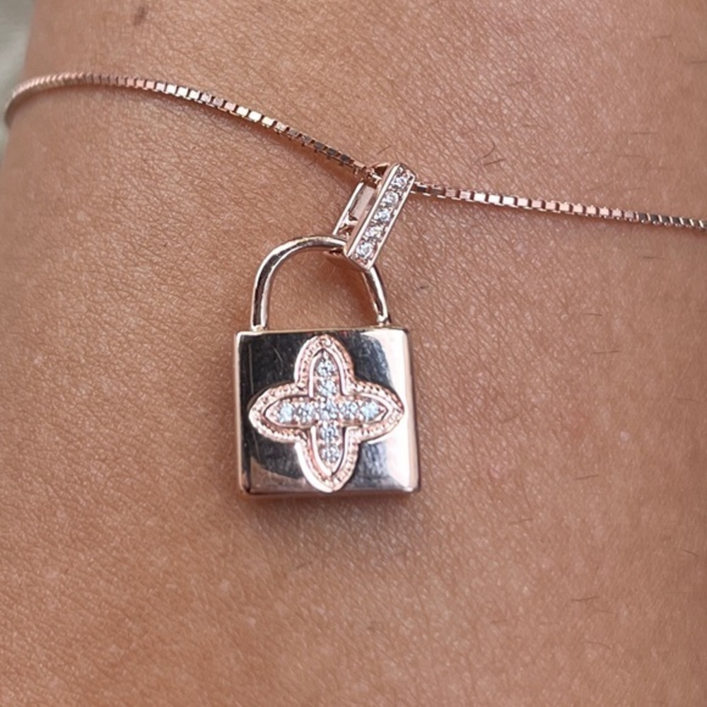 New 2pc set 14k Rose gold lock Pendant with Box Chain Necklace